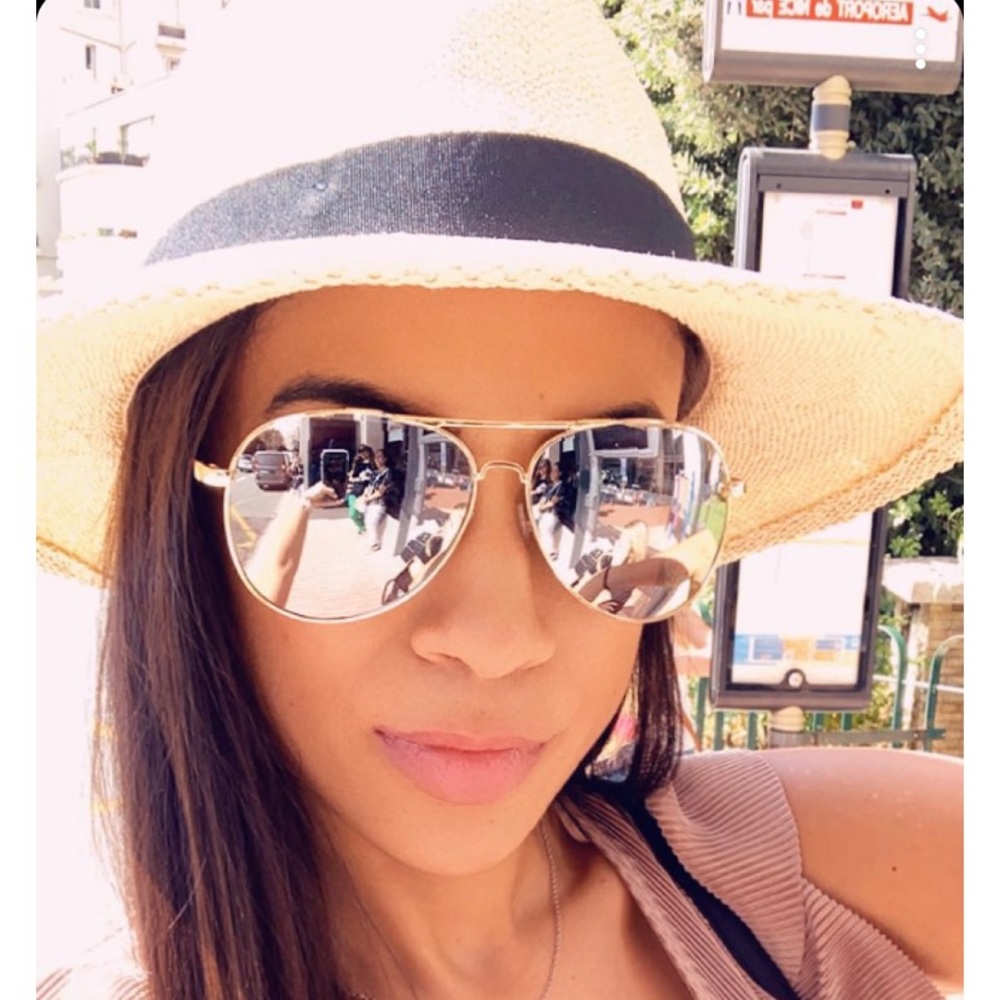 Meet your Posher, Paola
